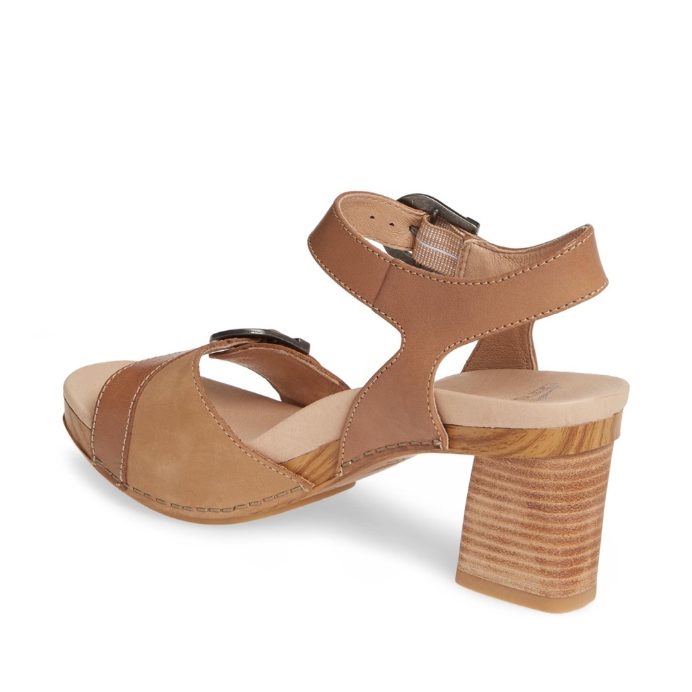 New Dansko 40 Tan Anna Buckle Sandals Block Heel - Picture 7 of 7